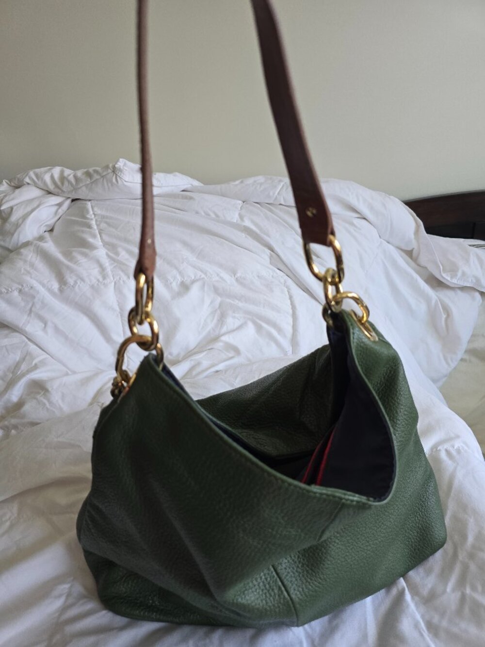 Tommy Holfiger leather bag